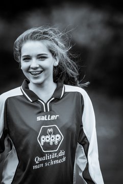 Bild 221 - C-Juniorinnen SG R�nnau-Segeberg - Kaltenkirchener Turnerschaft : Ergebnis: 1:3